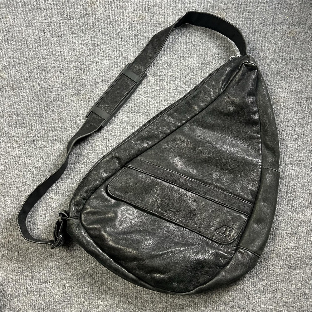 AmeriBag Healthy Back Bag Unisex Medium Black Leather Sling Crossbody Travel